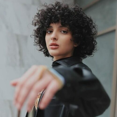 What Is A Perm? The Beginners Guide To Curly Hair.
